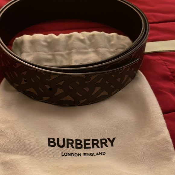 BURBERRY MADE IN ITALY 90/36 (NO BURBERRY BUCKLE JUST THE BELT STRAP ALONE. - Picture 7 of 7